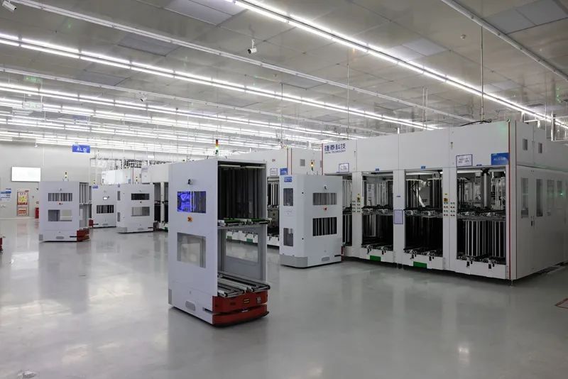 N型電池技術(shù)革命與數(shù)據(jù)科技服務(wù) 誰將引領(lǐng)未來能源新航向？